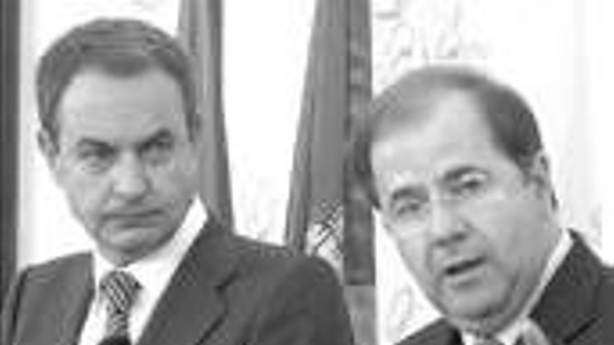 Zapatero insta a dialogar con ETA porque &quot;hay condiciones&quot;