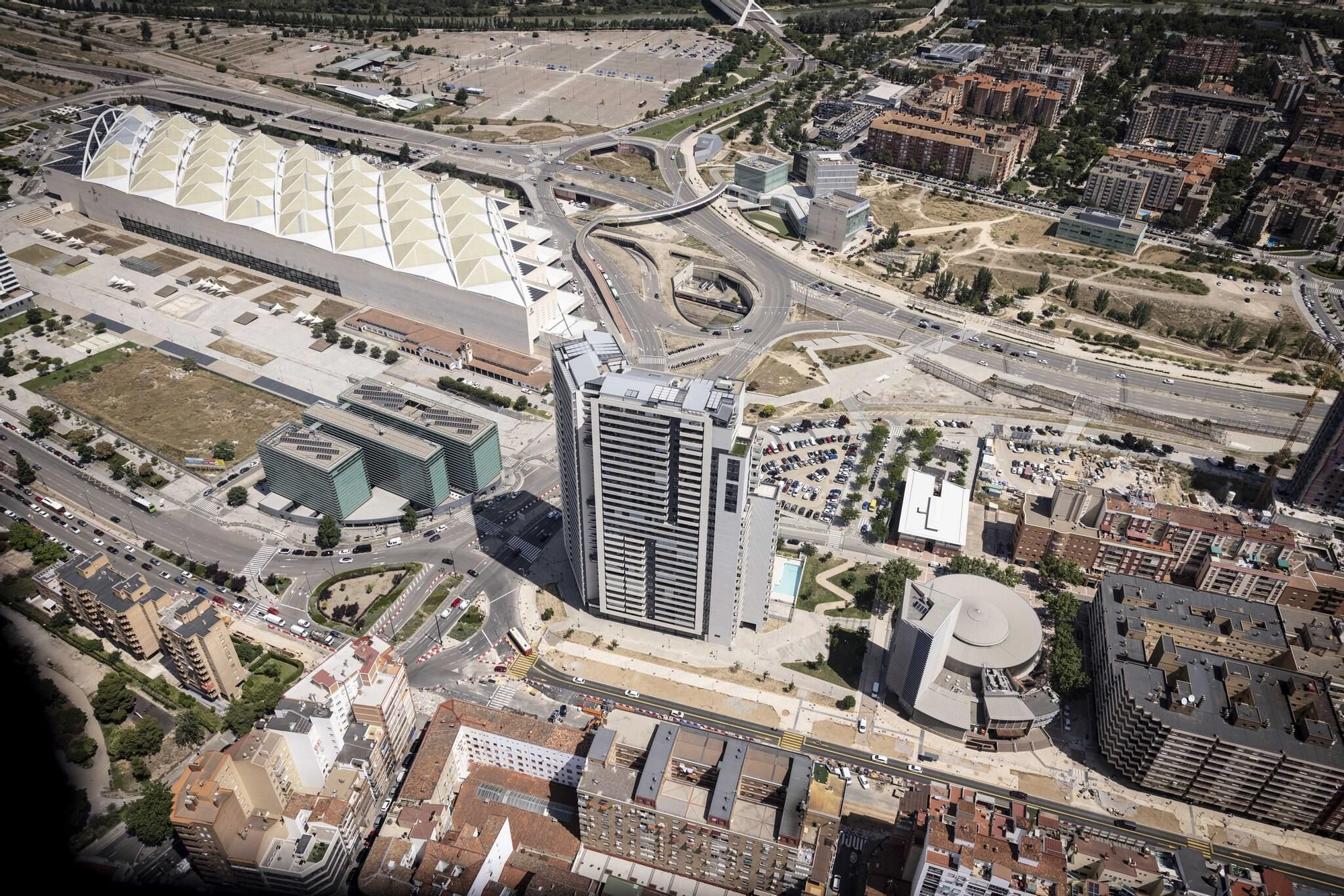 Así se ve Zaragoza desde el helicóptero de la Unidad Aérea de la Policía