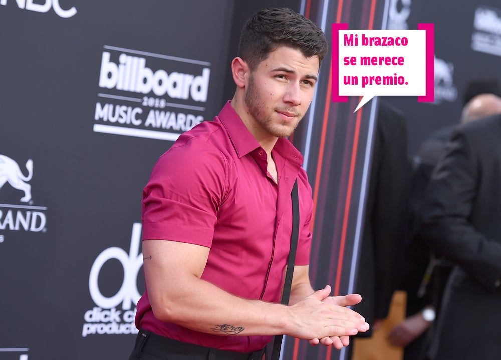 Nick Jonas, marcando musculito