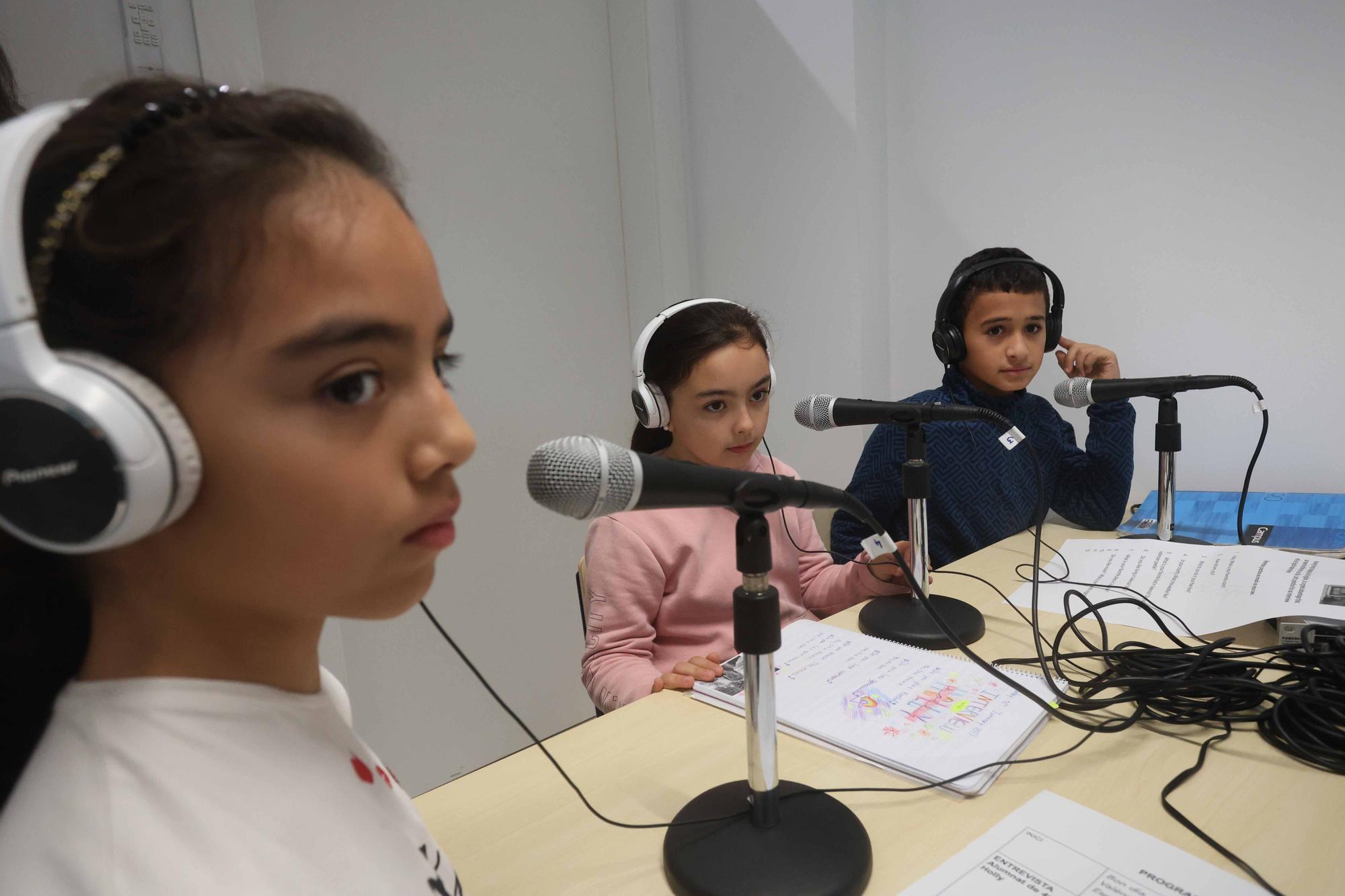 Ràdio escolar per a aprendre valencià