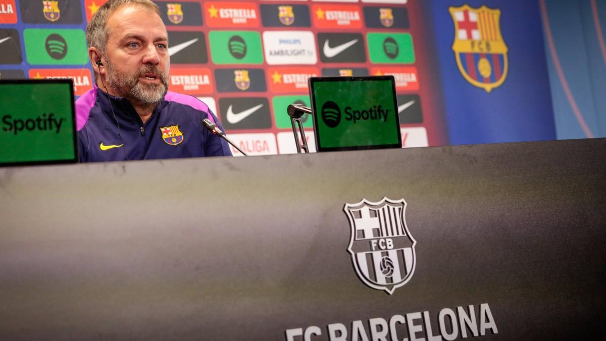 Flick explicó que desearía un dichaje para la defensa