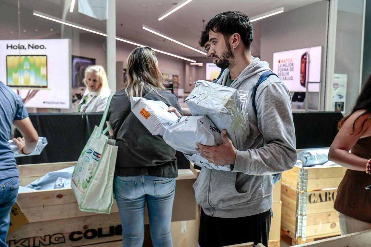 King Colis llega a Mallorca: ya puedes comprar paquetes perdidos sin saber qué hay dentro