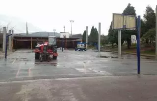 Culleredo cubre el patio del colegio de Tarrío