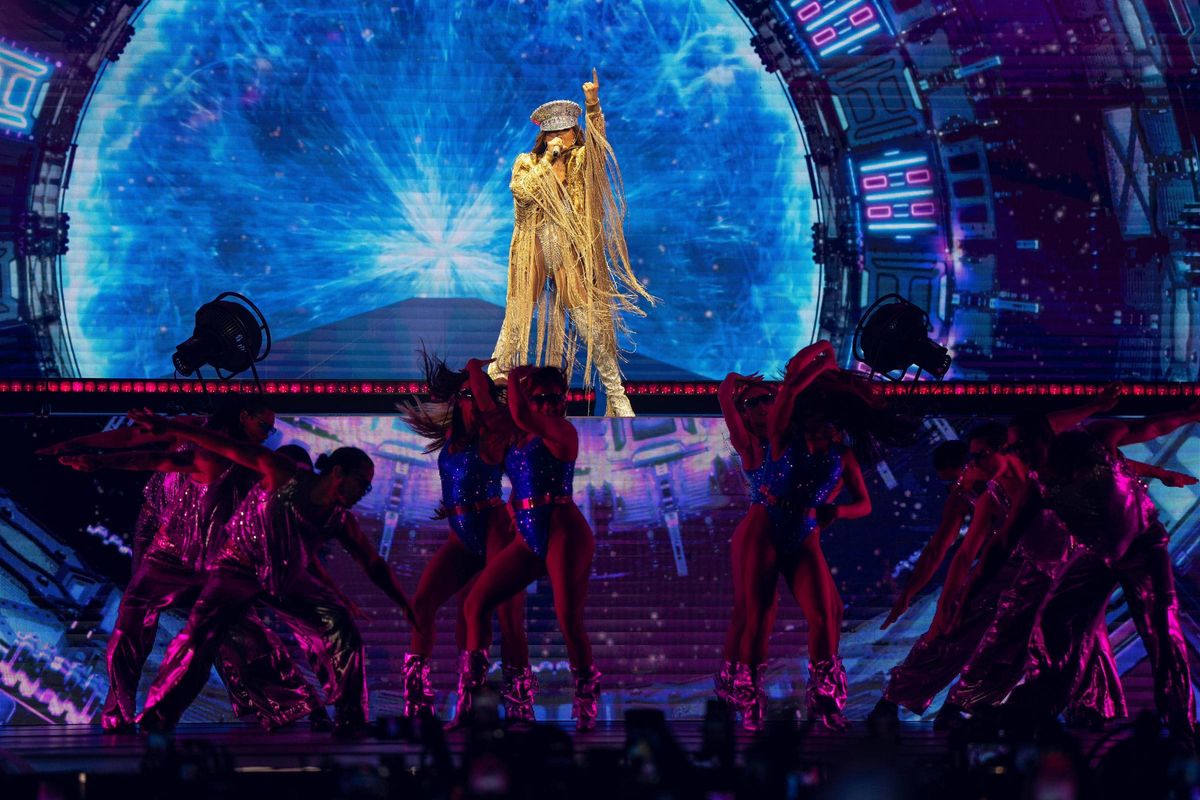 Jennifer López arrasa en su concierto en el Palau Sant Jordi
