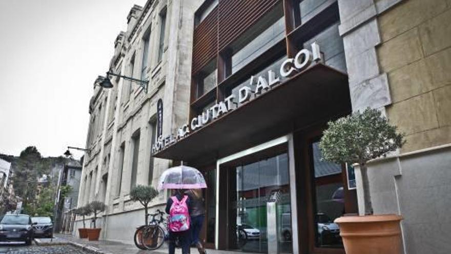 La cadena Sercotel asume la gestión del hotel AC de Alcoy e inicia una nueva etapa