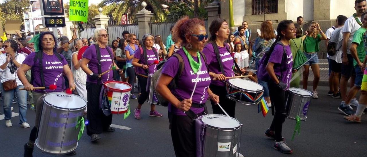 Acto de protesta de la Red Feminista de Gran Canaria por el 25-N.