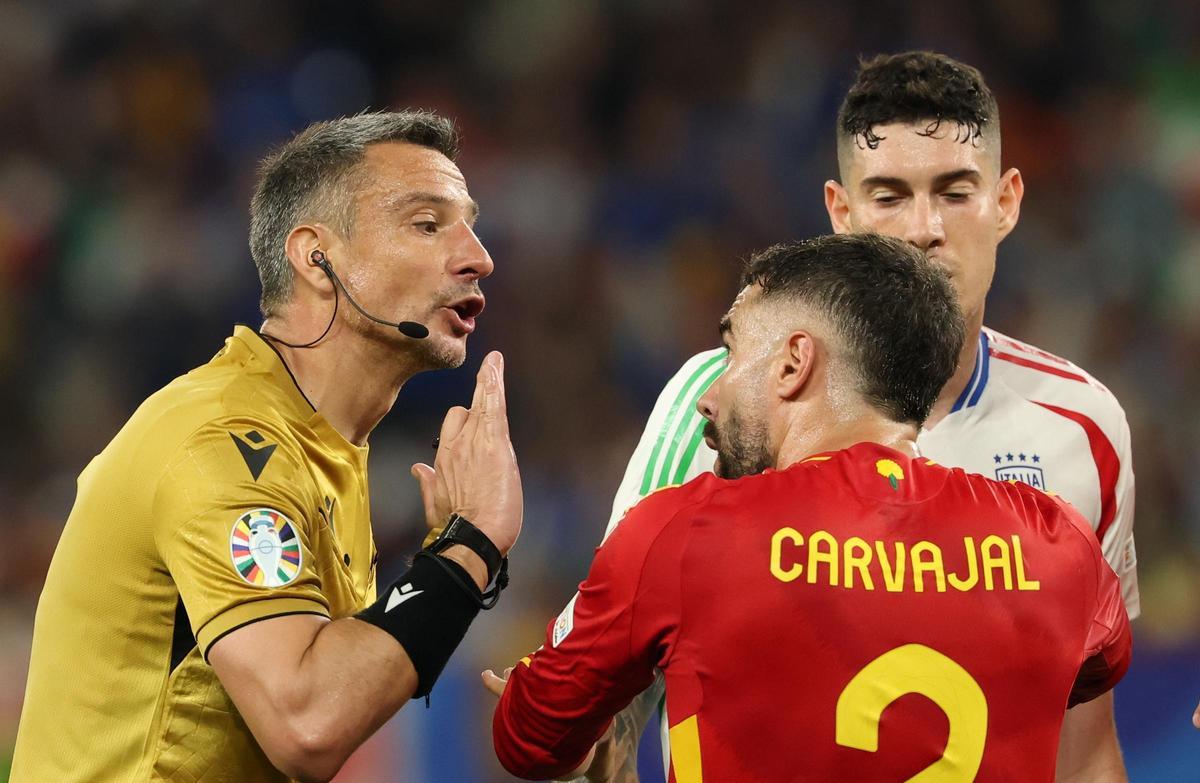 Slavko Vincic, l’àrbitre de la final del Mundial que provoca esgarrifances a l’Argentina