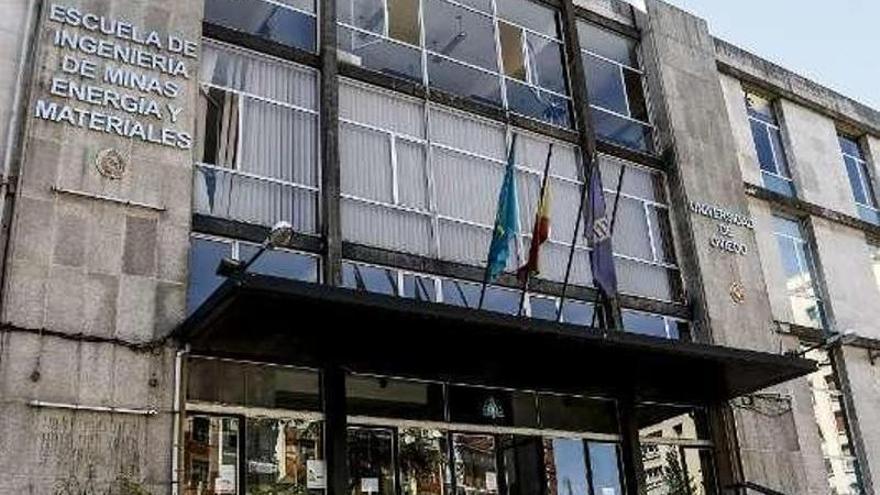 Peláez reprocha a Canteli que ofrezca Minas cuando no es de su propiedad