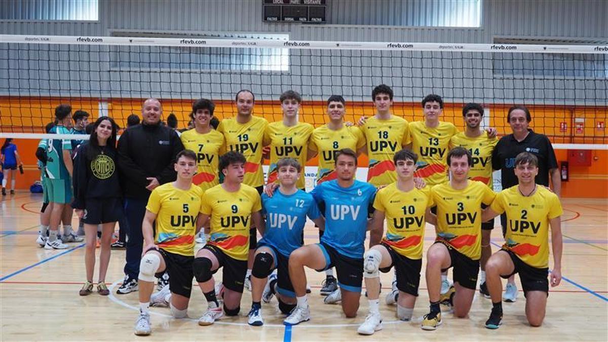 Equipo masculino de voleibol de la UPV.
