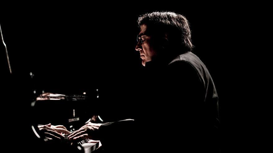 El pianista Babayan debuta en el Palau de la Música con la Orquesta de València