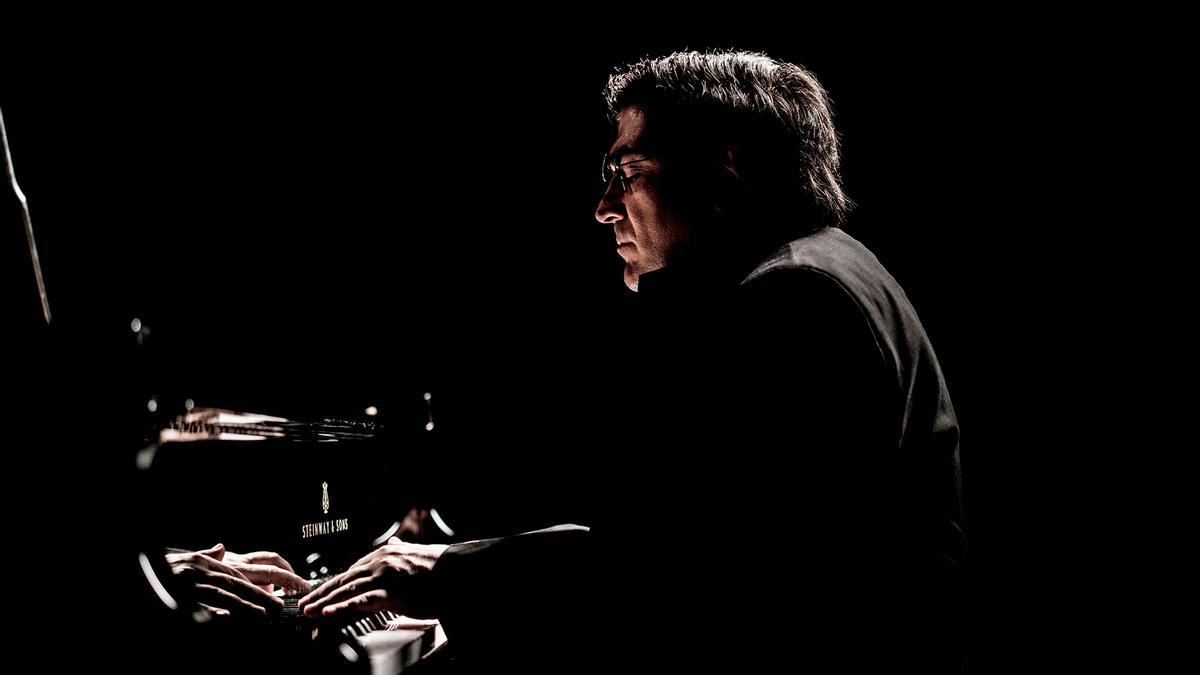 El pianista Serguéi Babayan debuta en el Palau de la Música.