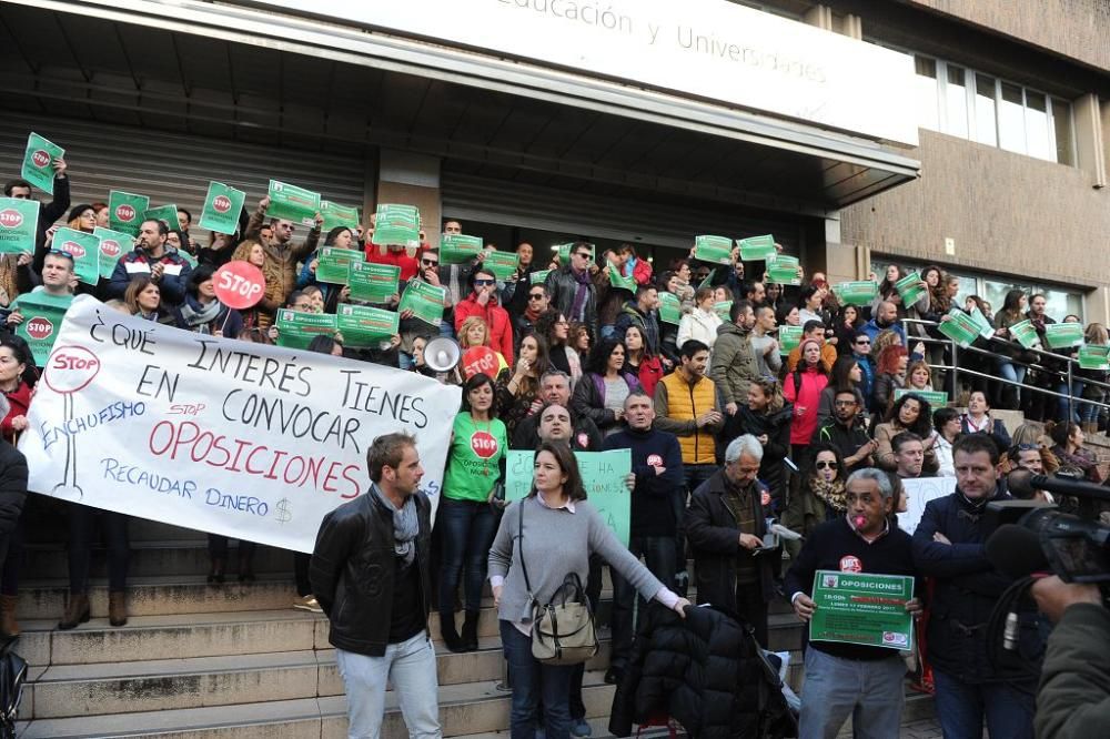 Los interinos dicen 'no' a las oposiciones a maestro