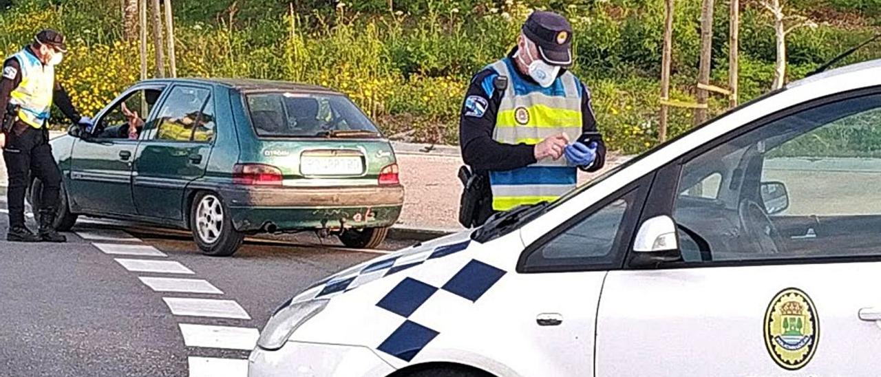 Control realizado por la Policía Local de Tomiño recientemente. |   // FDV