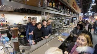 El traspaso del histórico Pinotxo de la Boqueria deja en el aire la continuidad de la marca