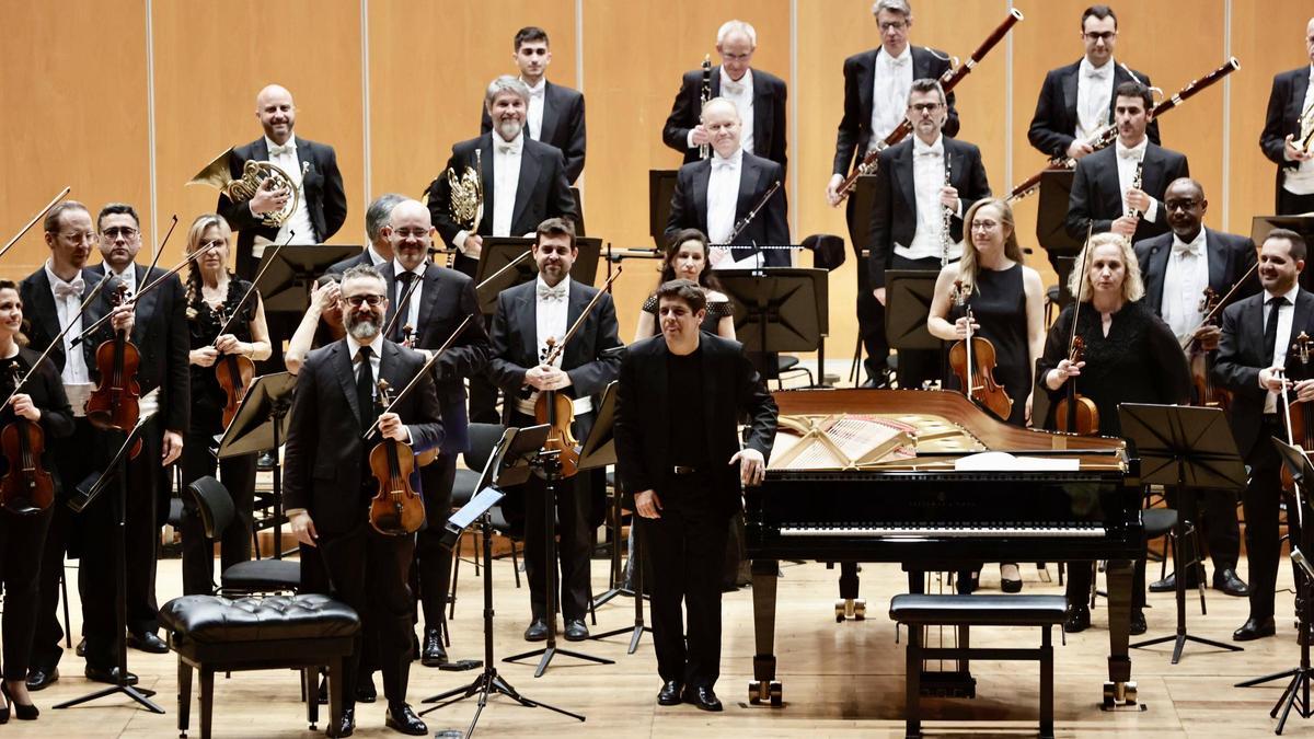 Concierto de la OSPA, el Cuarteto Quiroga y el pianista Javier Perianes en el Auditorio de Oviedo, en mayo del año pasado.