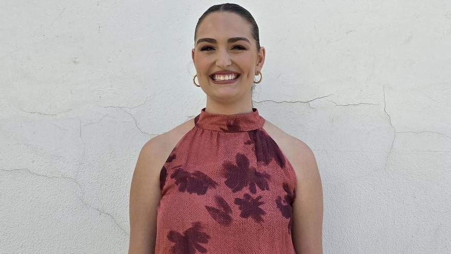 Ana Martinez Muñoz / 22 años / Dr. Manuel Candela-Beatriz Tortosa