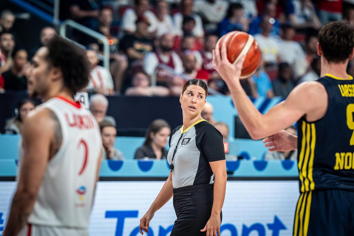 Ariadna Chueca, en uno de los partidos del Eurobasket femenino de 2025.