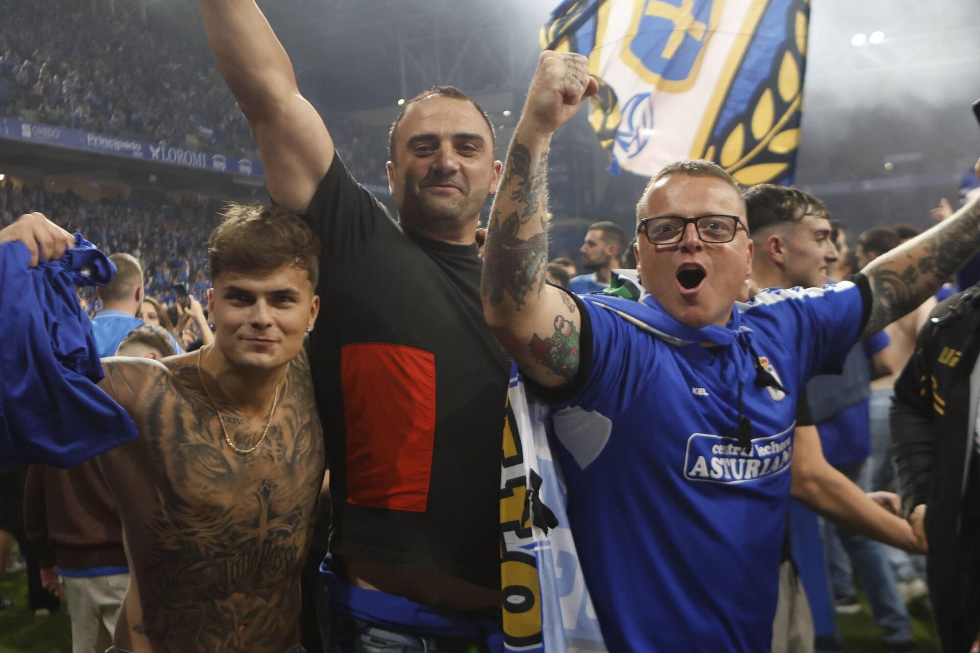 Así se vivió en el Carlos Tartiere la noche del ascenso del Oviedo a Primera División 24 años después