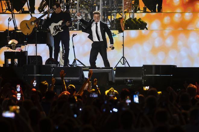 Todas las imágenes del concierto de Luis Miguel en València