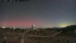 Una aurora boreal sorprende desde los cielos de gran parte de España