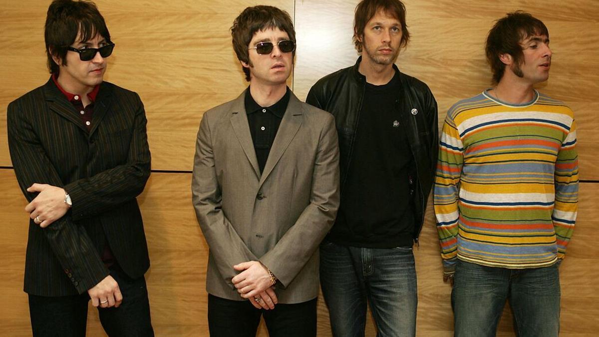 Los integrantes de la banda Oasis anuncian su regreso a los escenarios