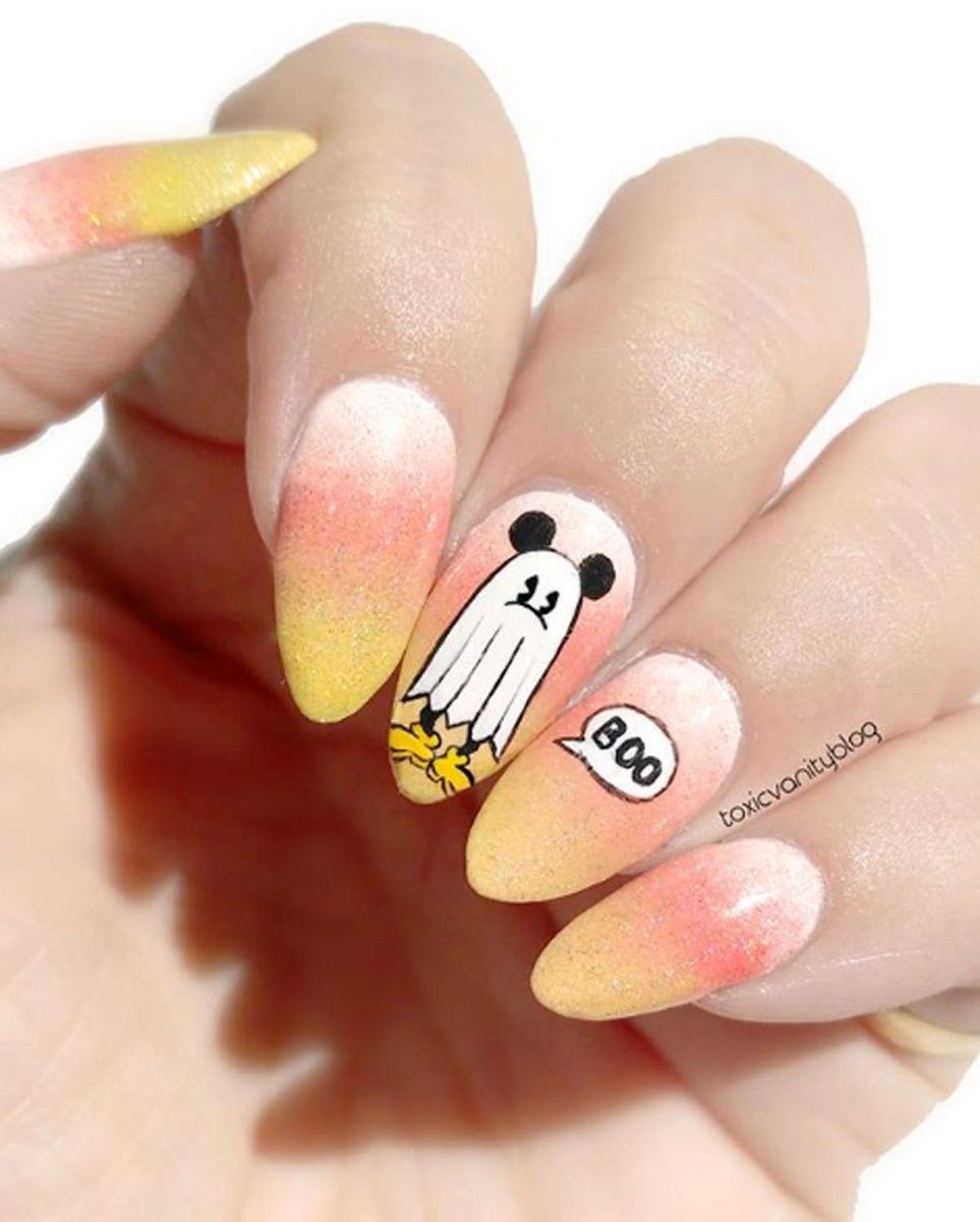 Manicura para Haloween: Mickey disfrazado