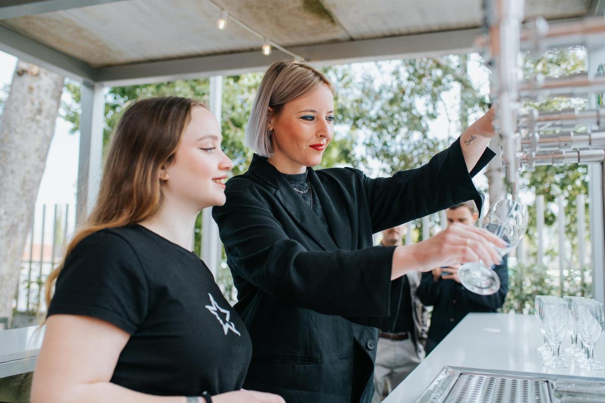 Curso de tiraje de cerveza impartido por Estrella de Levante.