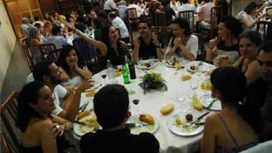 Los antonianos celebran su cena solidaria anual