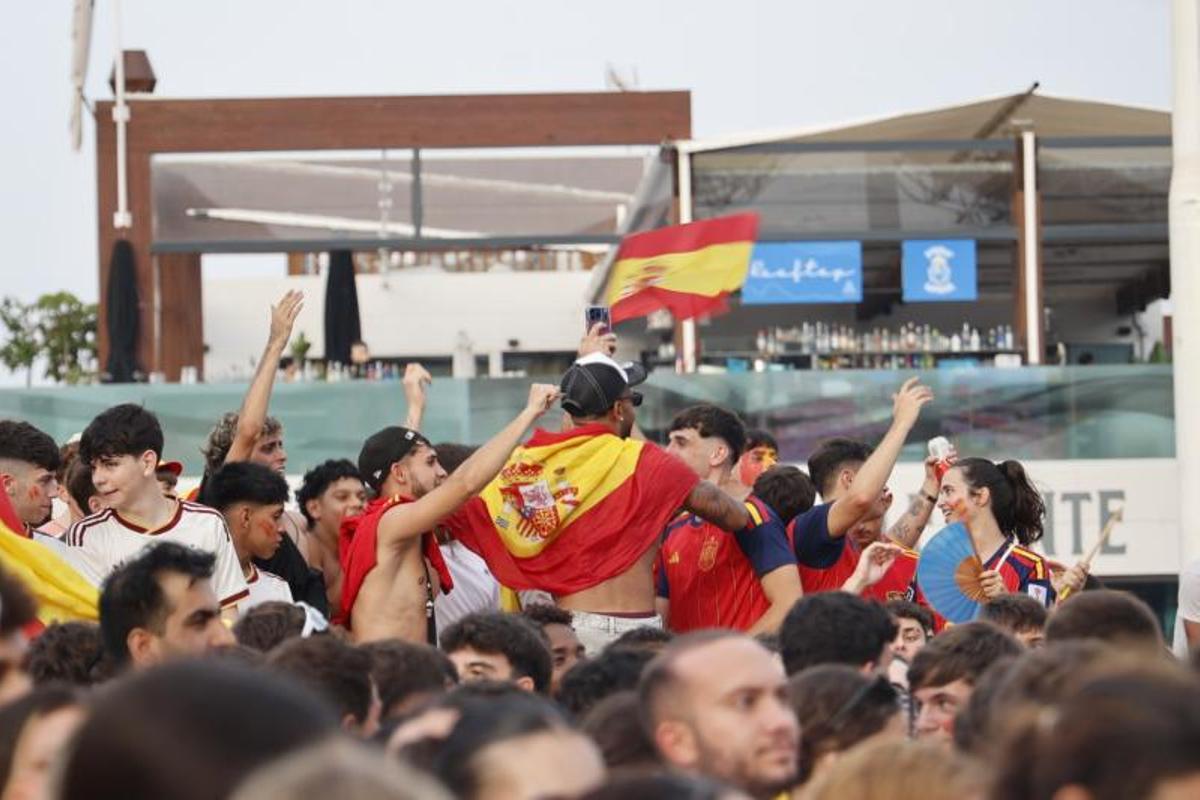 Los mejores momentos de la afición de España en Cartagena, en fotos