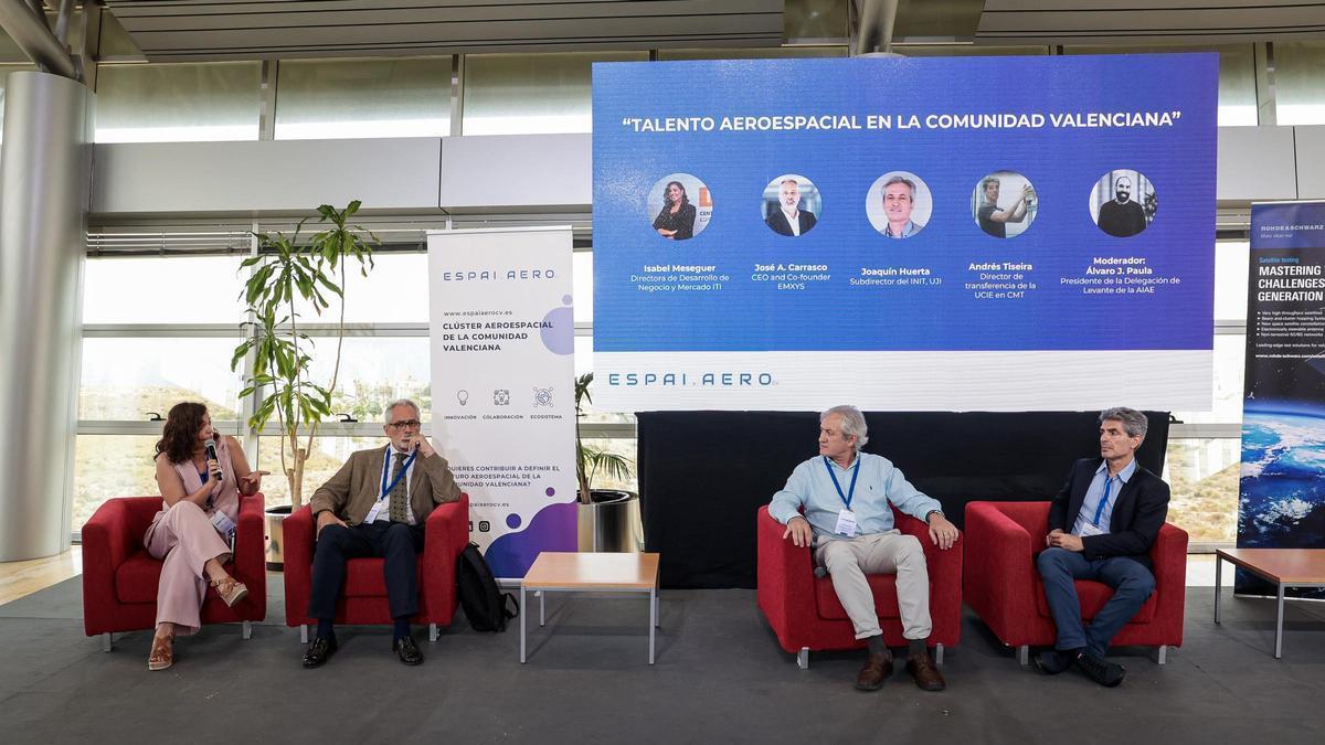Isabel Meseguer, Jose A.Carrasco, Joaquín Huerta y Andrés Tiseira, en la mesa sobre talento.