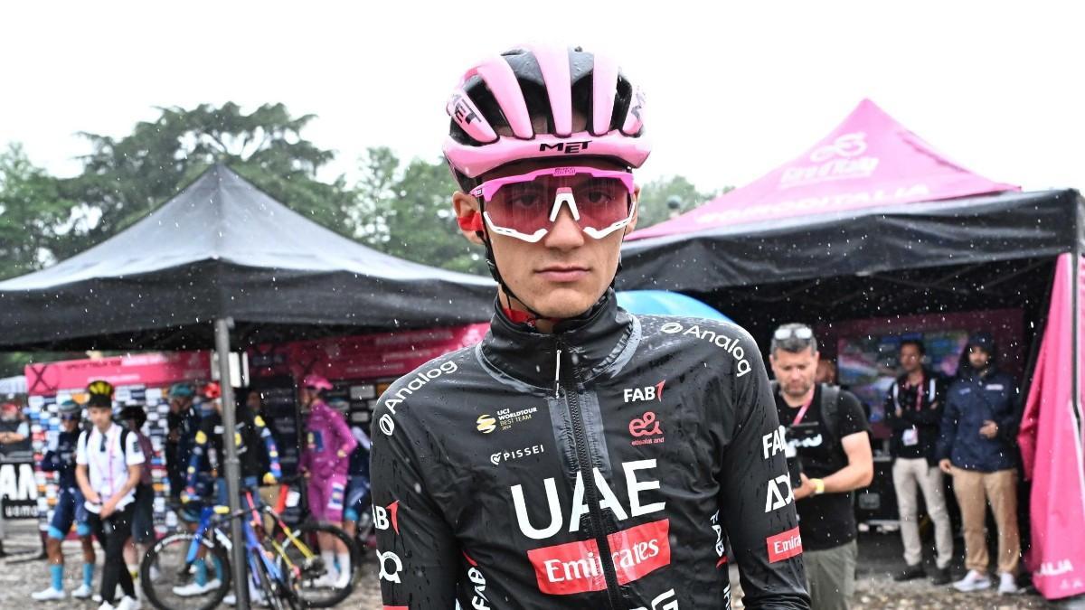 El mexicano Isaac del Toro (UAE Team Emirates) en foto de archivo