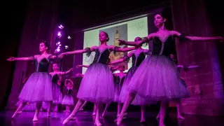 Las inscripciones para el Conservatorio Profesional de Danza, una exposición y teatro en Cáceres