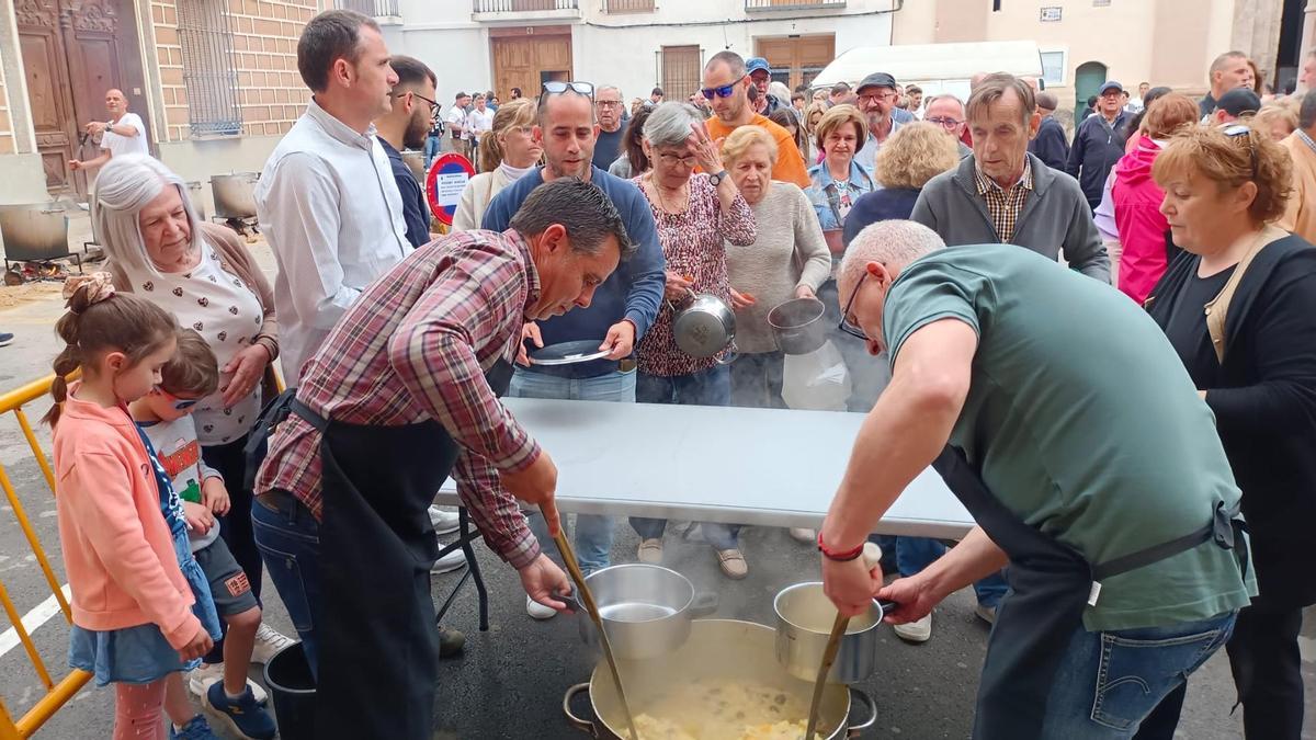 Quart de les Valls sigue fiel a su fiesta de Sant Peregrí