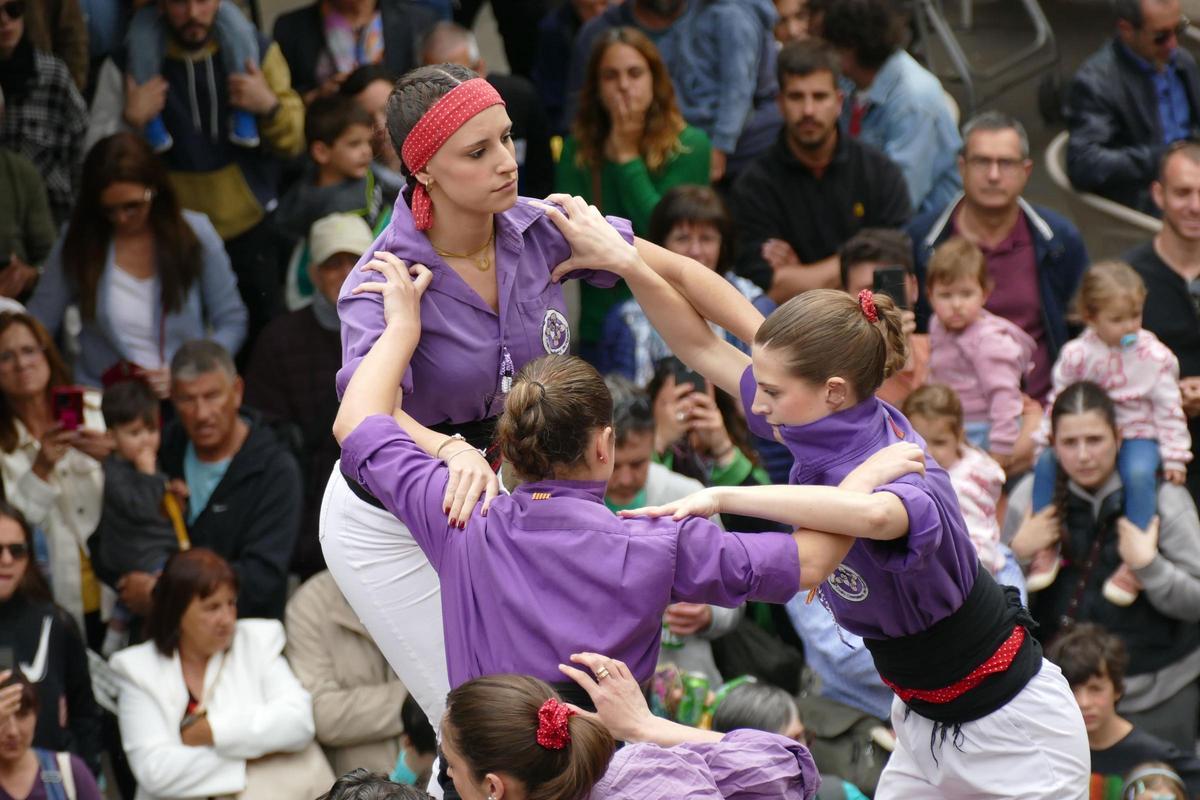 EN IMATGES | Figueres viu una diada castellera de Santa Creu pletòrica EN IMATGES | Figueres viu una diada castellera de Santa Creu pletòrica