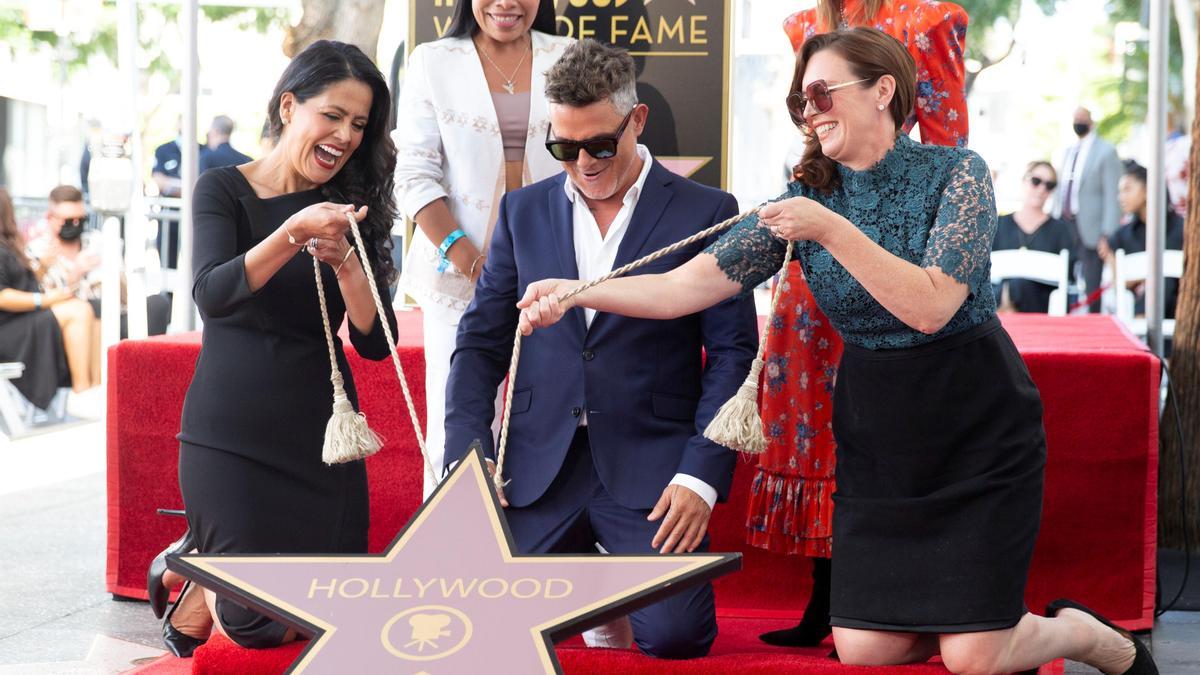 Alejandro Sanz ya presume de estrella en el Paseo de la Fama de Hollywood