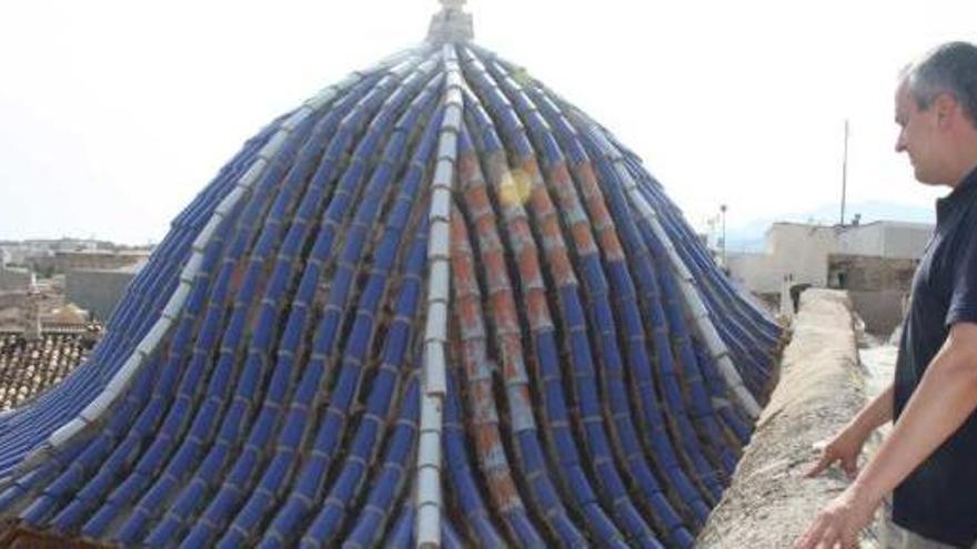 Las tejas de la capilla de Santa Marta se pondrán a la venta