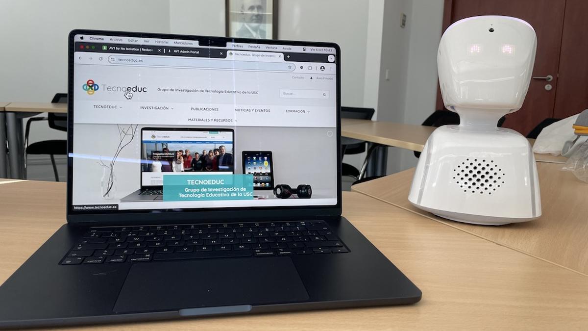 El robot social ideado por investigadores de la Universidad de Santiago de Compostela y de Alicante