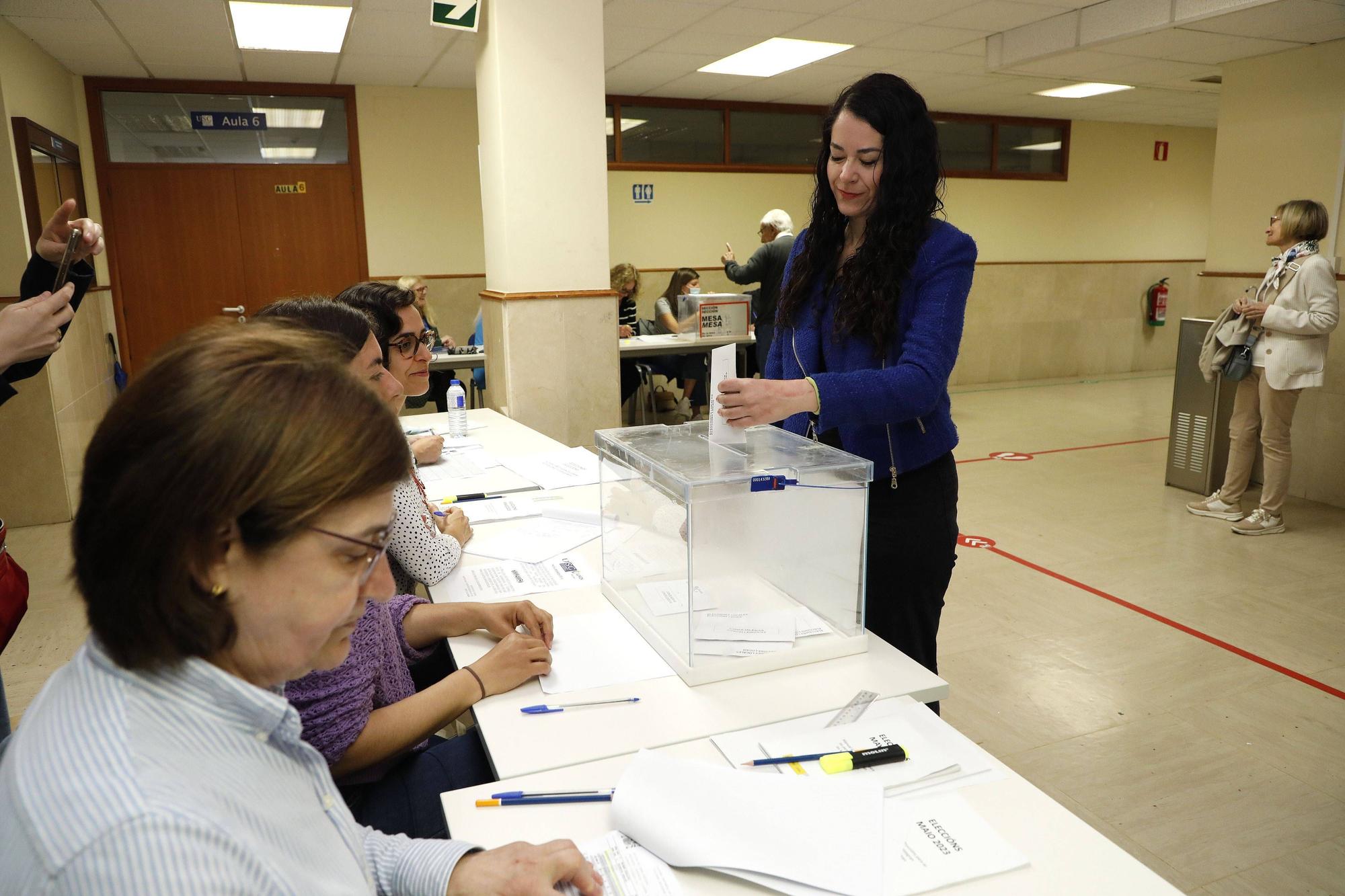 Así fue la jornada electoral en Santiago: las imágenes