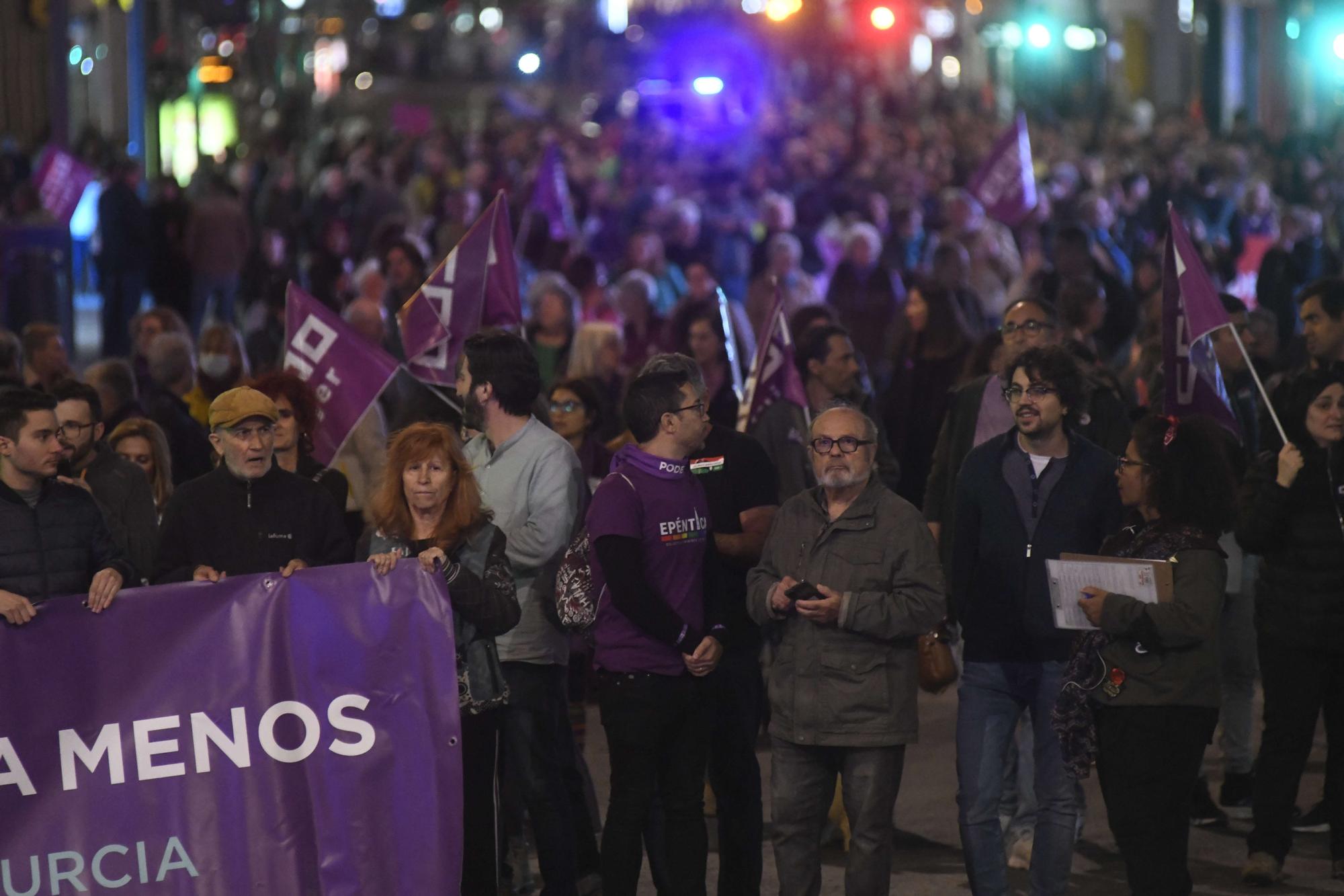 Las imágenes de la manifestación contra la violencia machista en Murcia