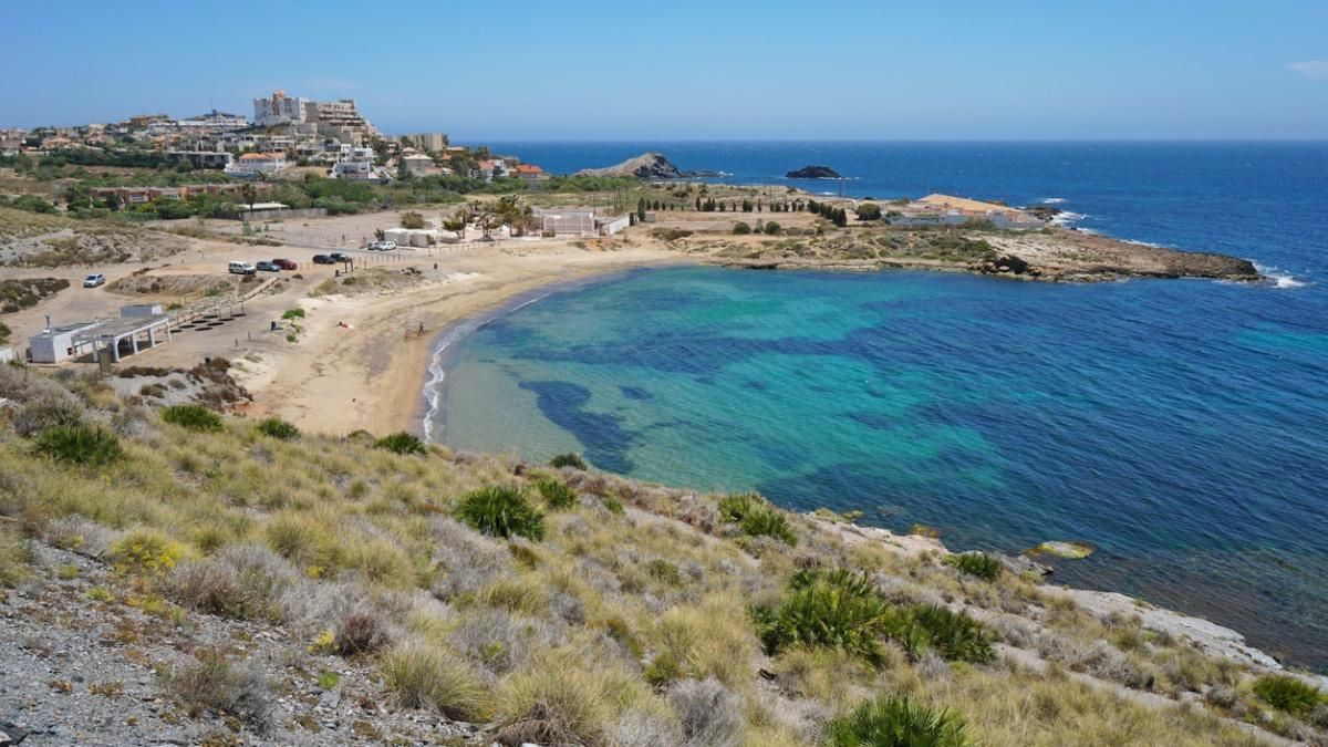 Chalets con vistas al mar por 50.000 en este impresionante pueblo de la Región de Murcia