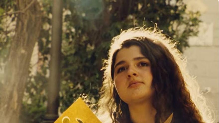 La viguesa Antía Pinal estrena «Te olvidas de mí», una balada sobre el dolor de una ruptura