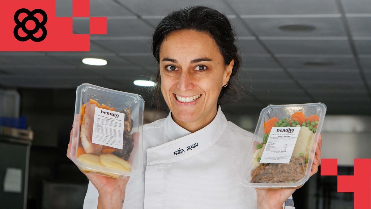 Núria Arnau, con varios de los platos de Bendito Tupper. / Anna Mas