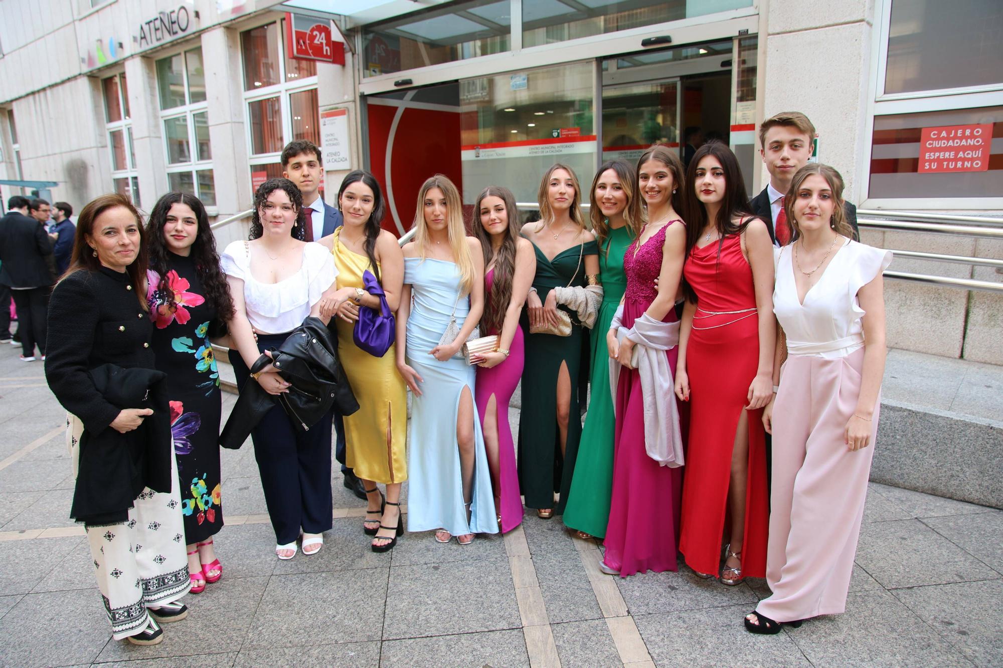 Tarde de graduaciones en los centros educativos de Gijón