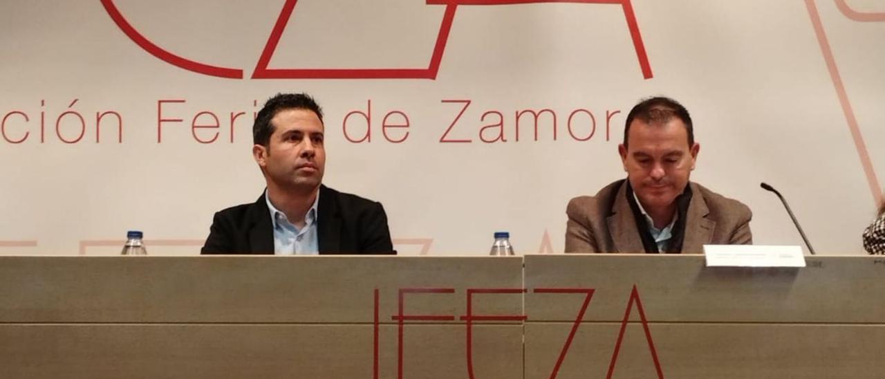 Raúl Macías y Francisco José Requejo, en Ifeza. |