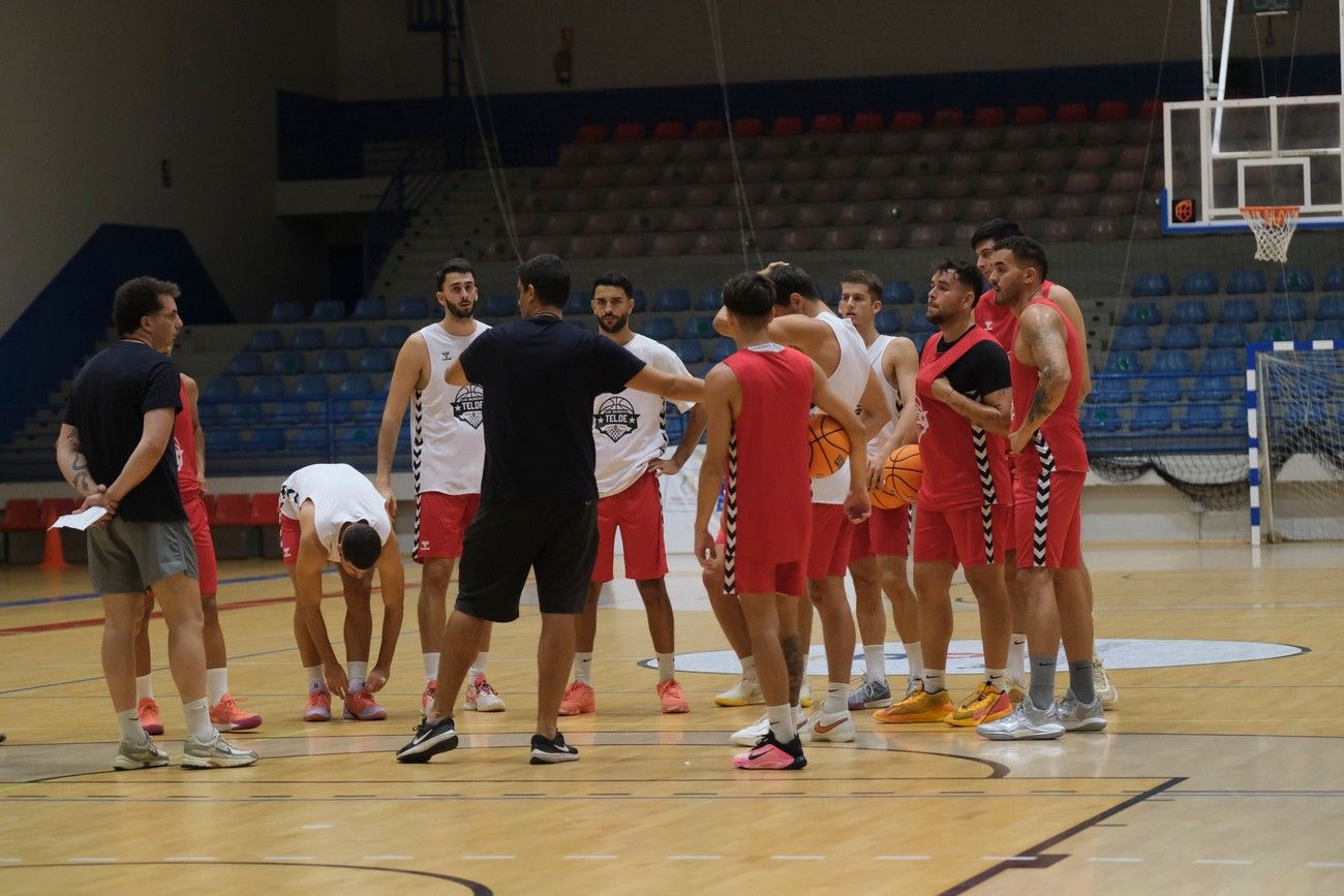 Entrenamiento del CB Telde