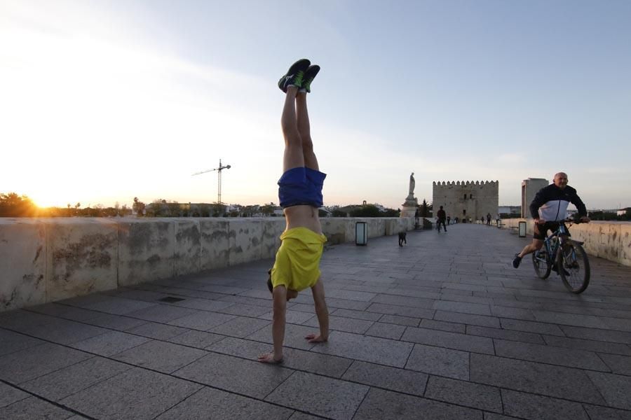 Coronavirus en Córdoba: numerosos cordobeses salen a pasear y a correr desde primera hora