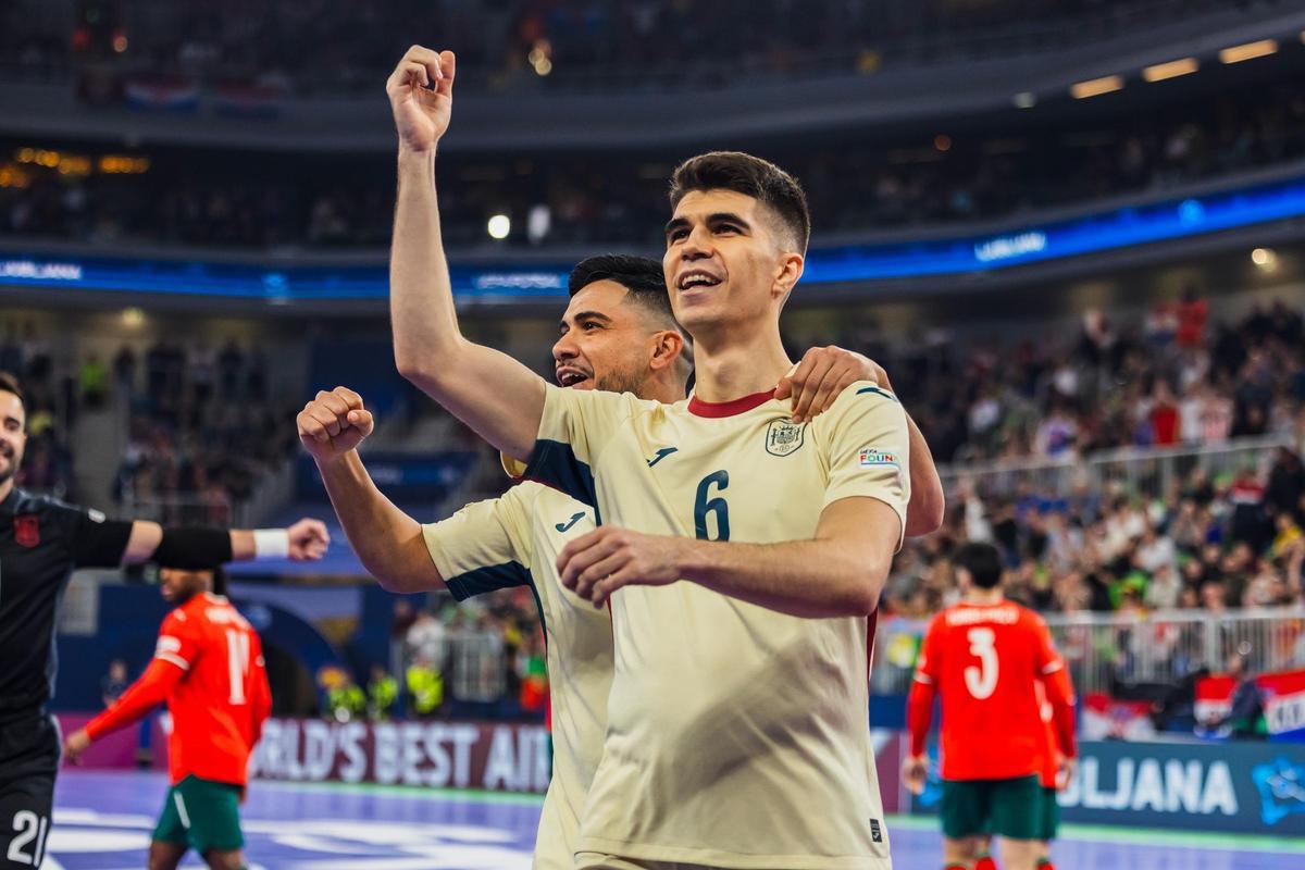 Antonio celebra un gol en la final