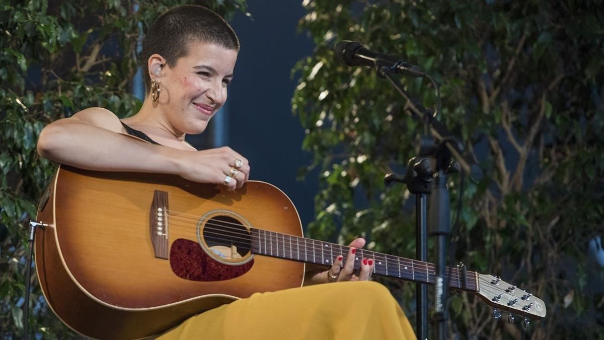 Concierto de ISEO en el Poble Espanyol, en la inauguración del Festival Cruilla XXS