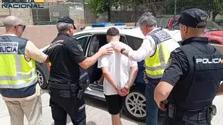 Desmantelan a una banda rumana de carteristas  que engañaba a turistas en la Playa de Palma para robarles las tarjetas