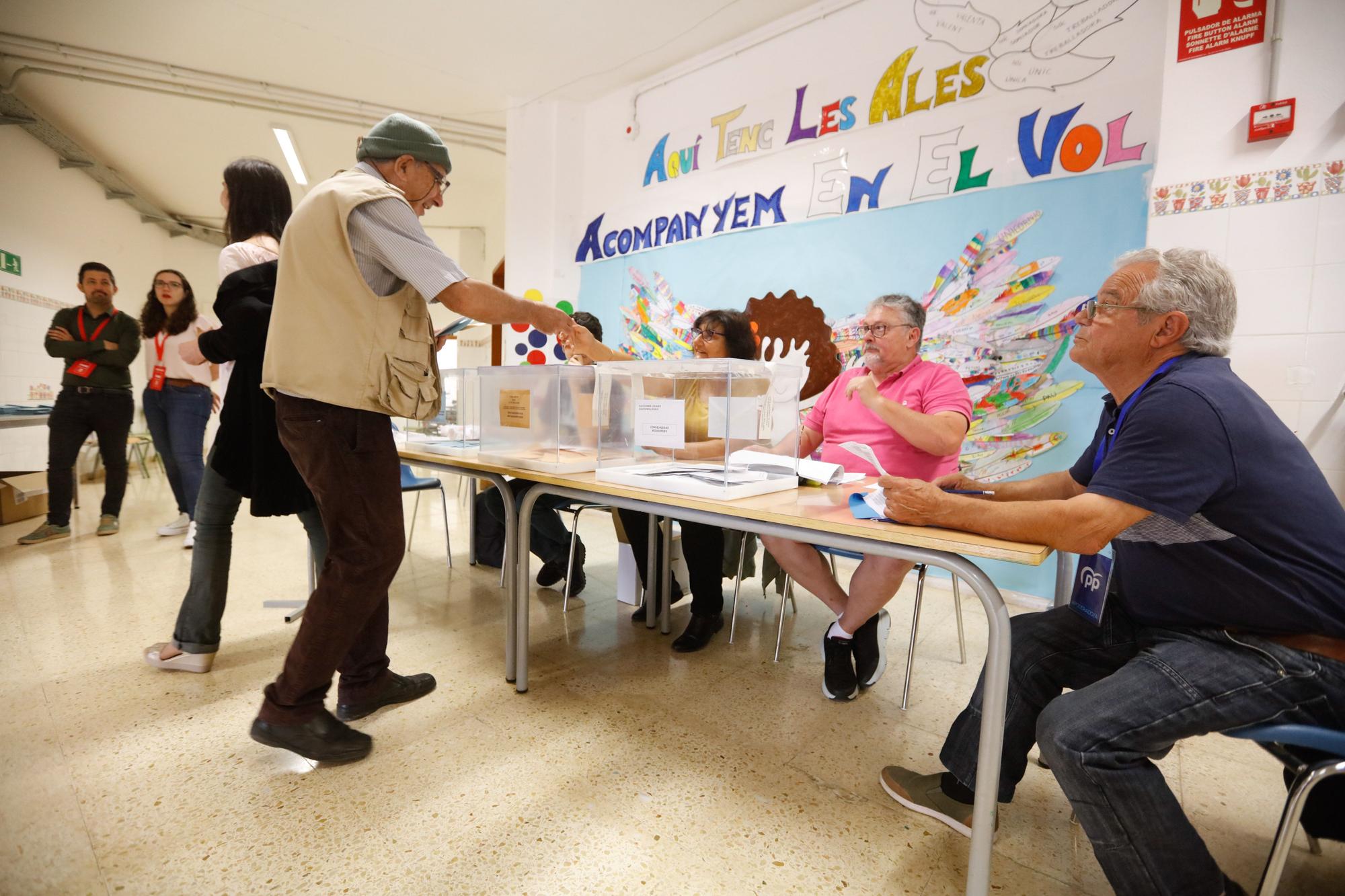 Todas las imágenes de la jornada de elecciones en Ibiza y Formentera